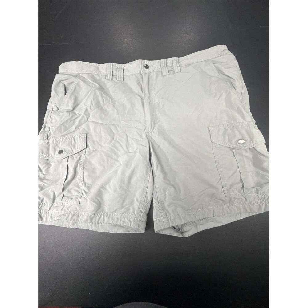 Duluth Trading Co Shorts Mens Light Gray Cargo Utility Size 44